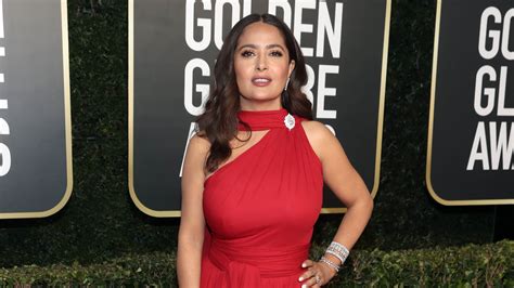 salma hayak nude|Salma Hayek, 56, Poses Nude, Showing Off Abs in Sauna Pic